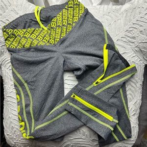 Fitness Leggings • Ankle Zipper